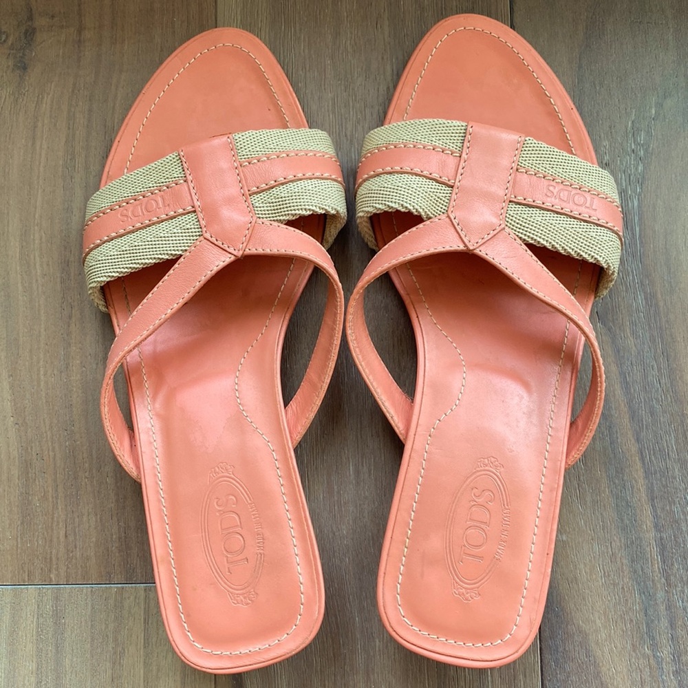 Tod’s leather sandals